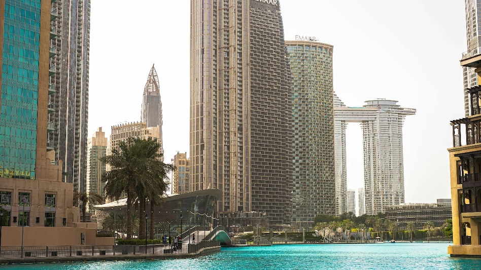 Dubai’s wider commercial real estate market recorded transactions worth AED 65.23 billion in H1 2026, up 8.5% from AED 60.14 billion in H1 2025. Dubai’s wider commercial real estate market recorded transactions worth AED 65.23 billion in H1 2026, up 8.5% from AED 60.14 billion in H1 2025.