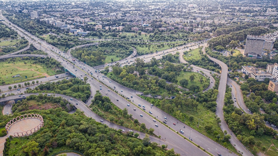 New 74-km road to connect Noida airport with Ganga Expressway via Yamuna Expressway. New 74-km road to connect Noida airport with Ganga Expressway via Yamuna Expressway.