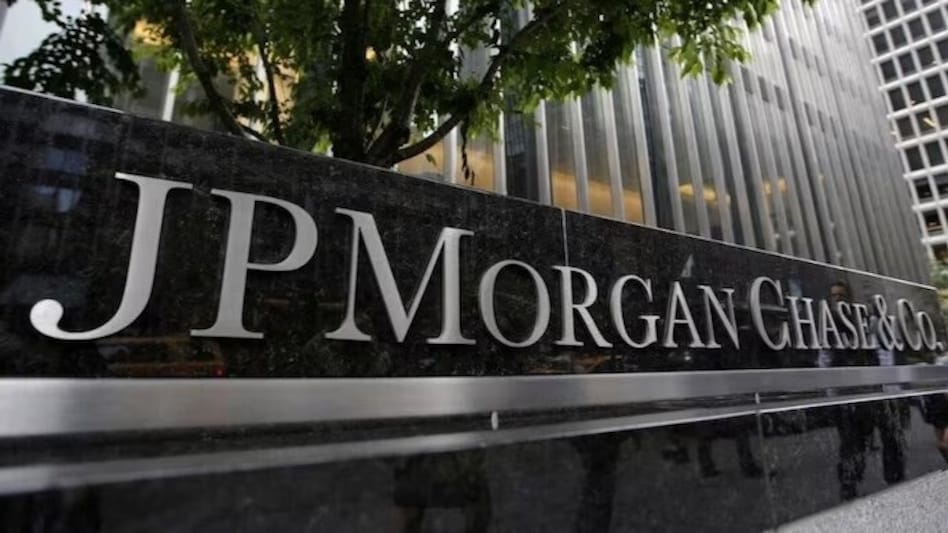 JPMorgan Chase's unit banned by SEBI JPMorgan Chase's unit banned by SEBI