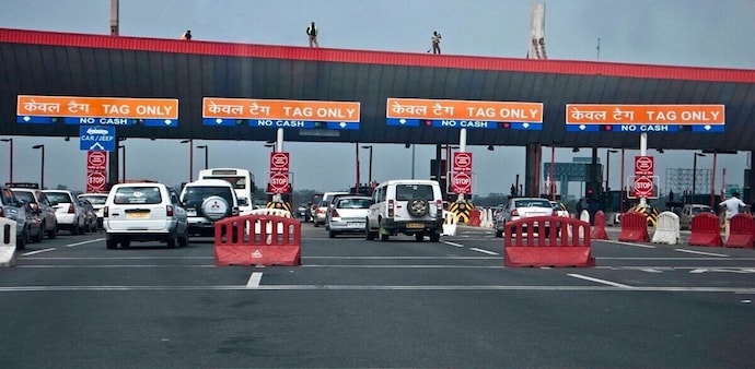Highway builders ask NHAI how the new annual toll pass would impact them Highway builders ask NHAI how the new annual toll pass would impact them