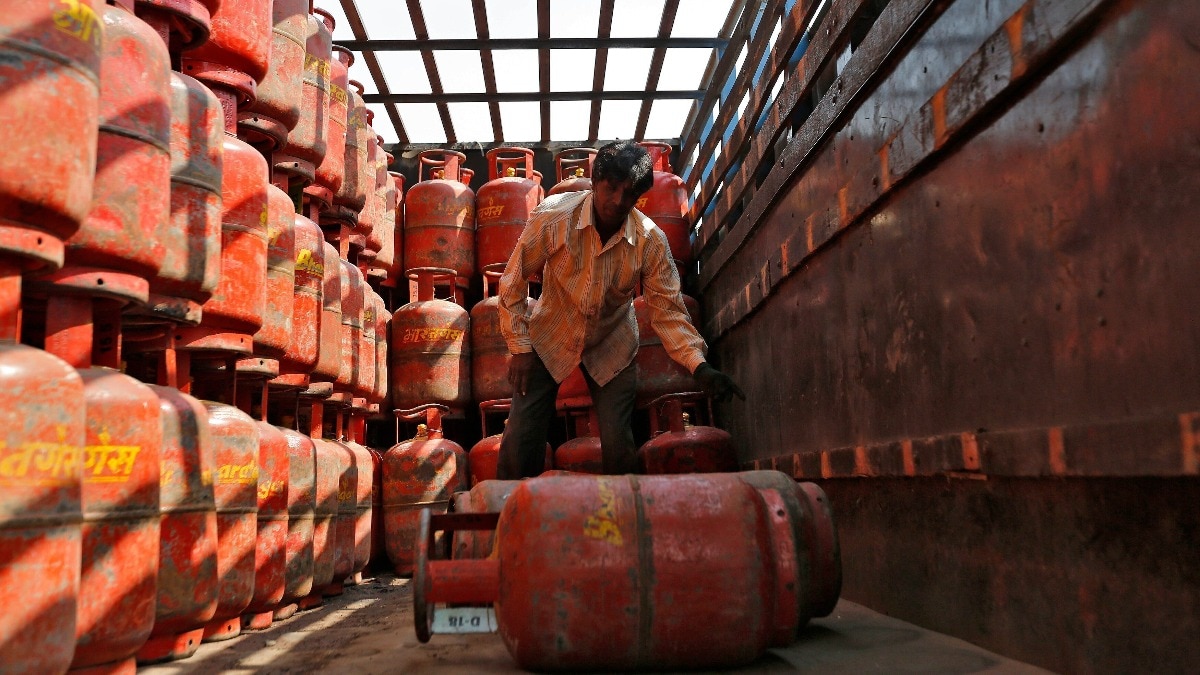 LPG, CNG, PNG prices on Aug 25: Check rates across major cities