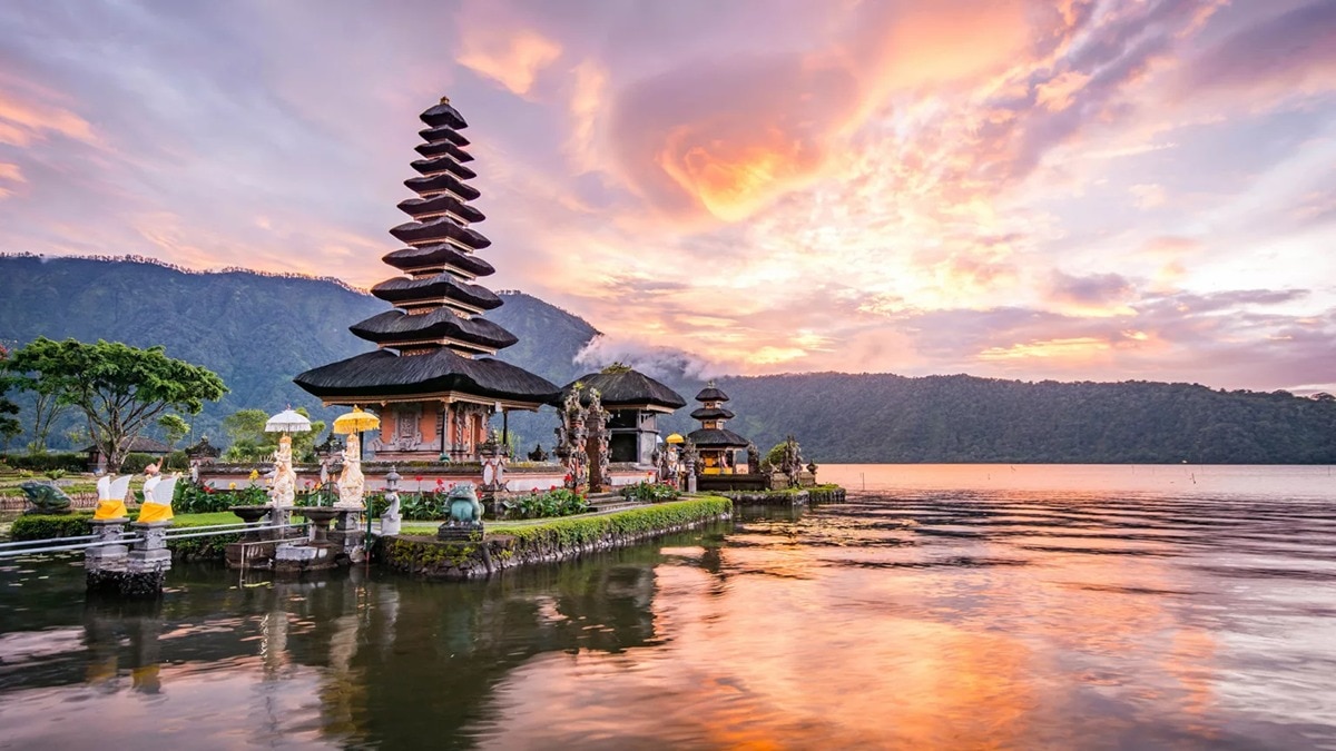 IRCTC Bali Tour Package 6 Days Trip From Kolkata Flight Hotel Food and Sightseeing Charges Included in Packege