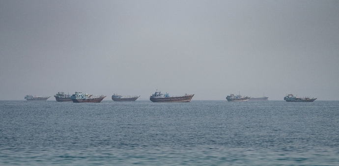 Hormuz to be controlled by Iran and Oman jointly? Hormuz to be controlled by Iran and Oman jointly?