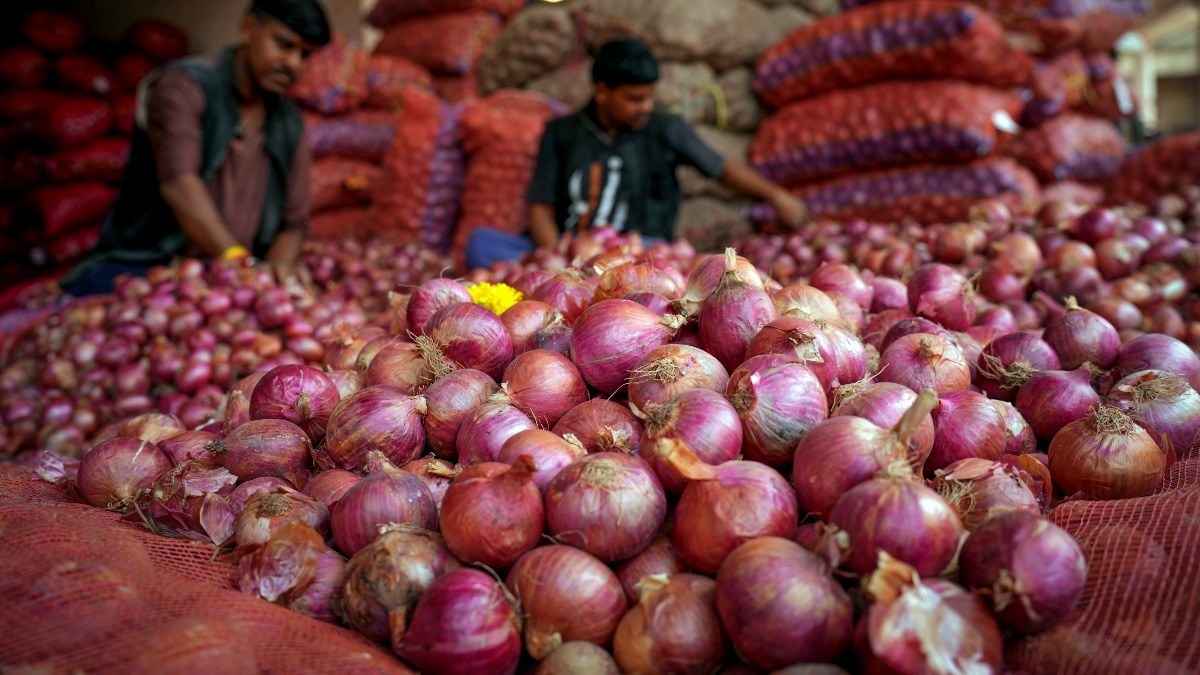 Govt clarifies that there's enough availability of onion to meet festive demand