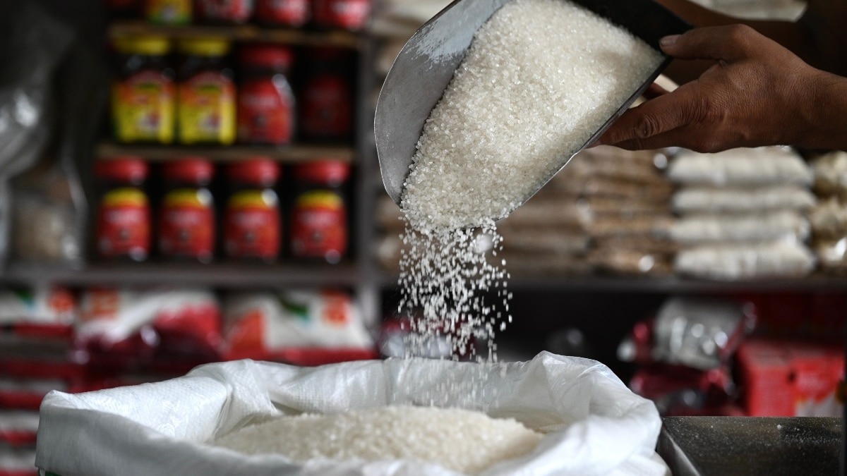 The government attributed the recent price surge primarily to hoarding and speculation, rather than an actual shortage. 
