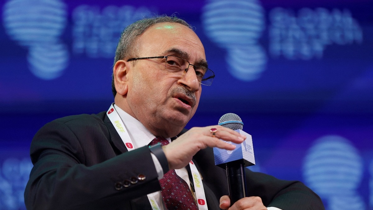 Former SBI Chairman Dinesh Khara approached for HDFC Bank top job, says report