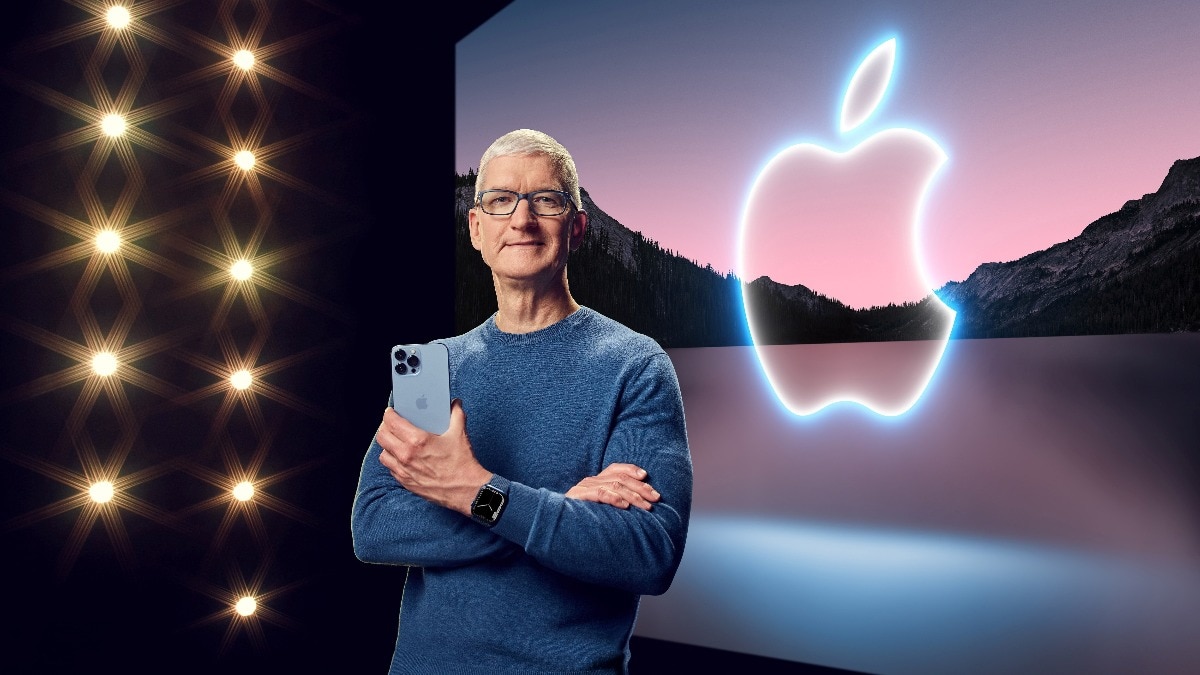 Tim Cook bids farewell to Apple