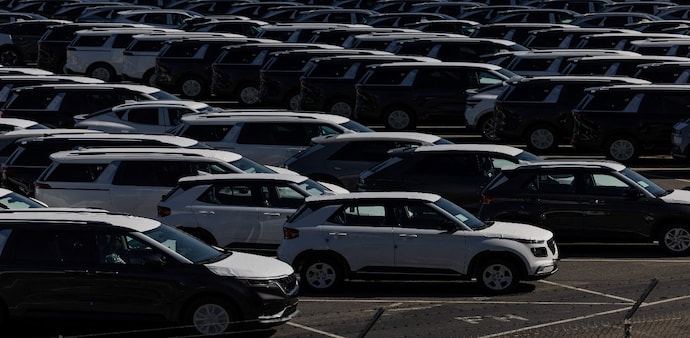 Commercial vehicle sales grew 12.6% during the financial year, said SIAM Commercial vehicle sales grew 12.6% during the financial year, said SIAM