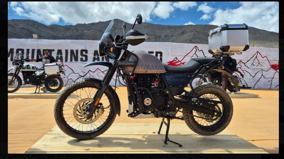 The Himalayan 440 is powered by a new 443cc, single-cylinder, long-stroke engine producing 25.4bhp at 6,250rpm and 34Nm of torque at 4,000rpm.