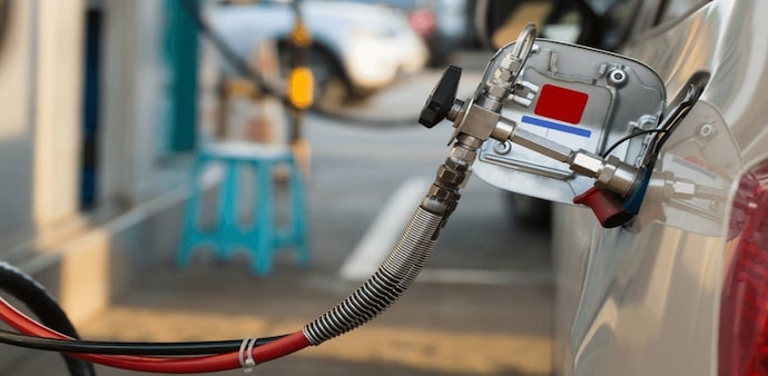 Recently, IGL raised the price of CNG in Delhi by ₹3.89 per kg, citing a sharp rise in international LNG prices after the renewed West Asia crisis Recently, IGL raised the price of CNG in Delhi by ₹3.89 per kg, citing a sharp rise in international LNG prices after the renewed West Asia crisis