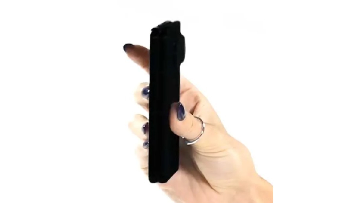 Motorola’s answer to iPhone Duo? Company teases wider Razr Fold