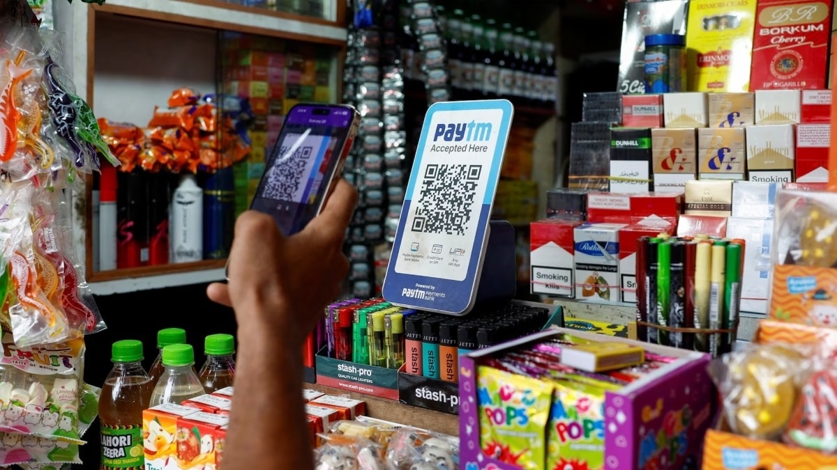 For regular P2M transactions above ₹2,000, merchants will pay an MDR of 0.4%. The charge will be capped at ₹300 for transactions of ₹75,000 and above.