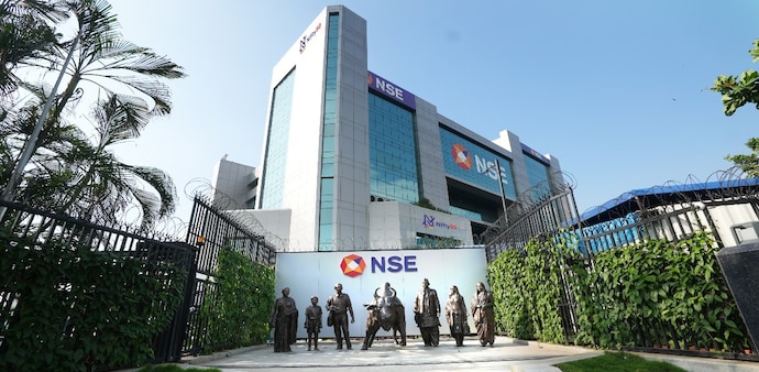 Investors in the foreign segment included sovereign wealth funds such as GIC Singapore, ADIA and Norges Bank. Investors in the foreign segment included sovereign wealth funds such as GIC Singapore, ADIA and Norges Bank.