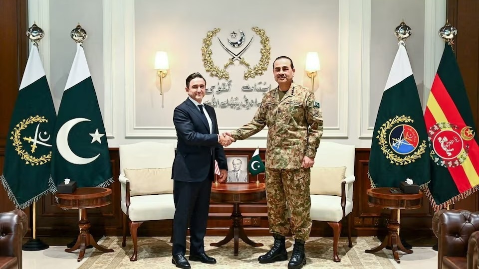 Pakistan's Army Chief Asim Munir meets with Andrew Fox, founder and CEO of Powerus (Reuters)