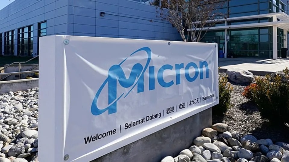 Micron employees have also pointed to bonus arrangements at South Korean rivals Samsung Electronics and SK Hynix. (Picture credit : Finance.yahoo.com)