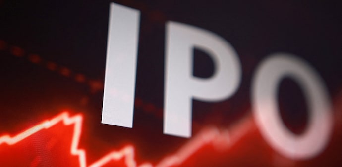 The IPO of SS Retail was sold in the price band of Rs 403-424 apiece between September 16 and September 18 to raise a total of Rs 500 crore. The IPO of SS Retail was sold in the price band of Rs 403-424 apiece between September 16 and September 18 to raise a total of Rs 500 crore.