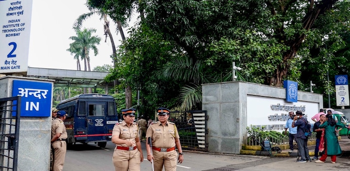 IIT Bombay issues second statement, apologises for first statement IIT Bombay issues second statement, apologises for first statement