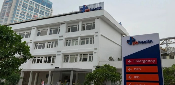 PB Fintech shares: Bernstein and Macquarie have 'Outperform' rating on the stock with targets of Rs 2.310 and Rs 1,950, respectively. Nomura suggested 'Neutral' and a target of Rs 1,590. PB Fintech shares: Bernstein and Macquarie have 'Outperform' rating on the stock with targets of Rs 2.310 and Rs 1,950, respectively. Nomura suggested 'Neutral' and a target of Rs 1,590.