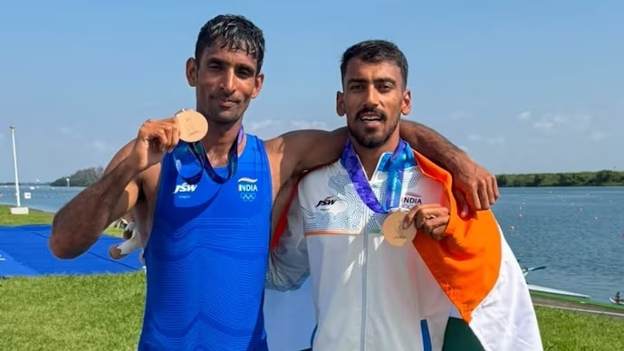 They were second at the 500m, 1000m and 1500m marks before dropping to third in the final 500m.