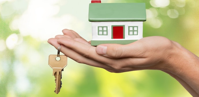 A key change is the expansion of Form No. 141 to cover property transactions in which a non-resident transfers immovable property to a resident individual or HUF. A key change is the expansion of Form No. 141 to cover property transactions in which a non-resident transfers immovable property to a resident individual or HUF.