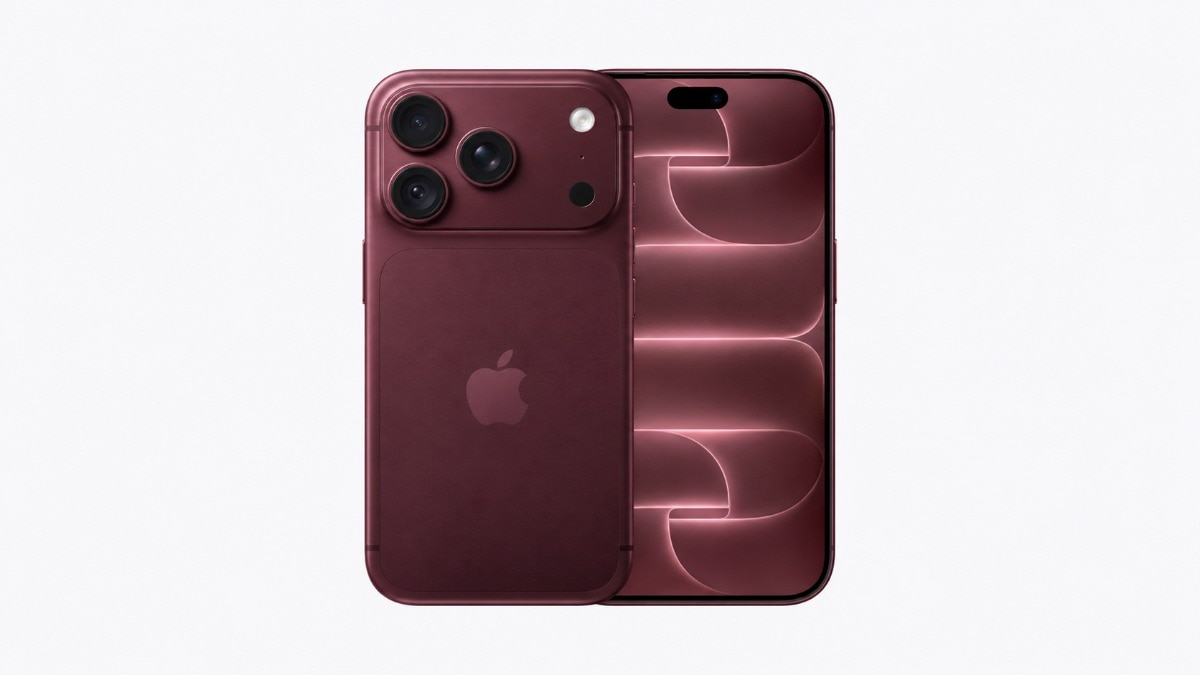 iPhone 18 Pro reported green and pink line raise questions over possible display fault now.