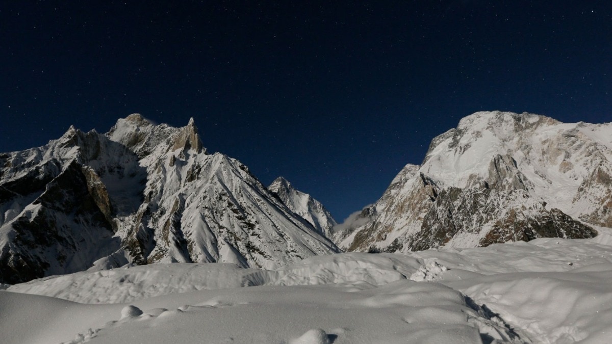Tourism authorities have urged trekkers and climbers to suspend activities as weather conditions worsen. (Picture credit : ANI)