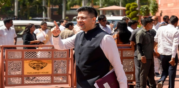 Raghav Chadha says new TRAI rules will offer 30-day prepaid recharge plans Raghav Chadha says new TRAI rules will offer 30-day prepaid recharge plans