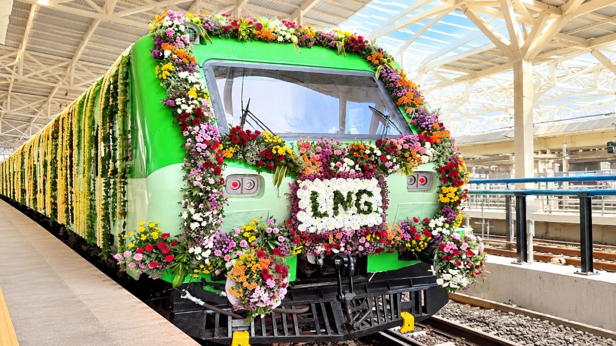 From diesel to LNG: India flags off its first LNG-powered train