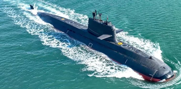 The Hangor-class is a Chinese-designed, conventionally powered submarine based on the Type 039A/B Yuan family. The Hangor-class is a Chinese-designed, conventionally powered submarine based on the Type 039A/B Yuan family.