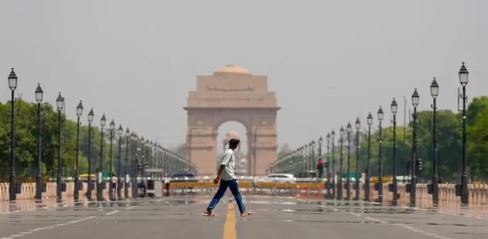 In Delhi, temperatures dropped drastically over the weekend In Delhi, temperatures dropped drastically over the weekend