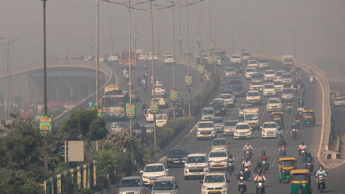 Ahead of winter, Delhi orders 50% work from home, doubles parking charges