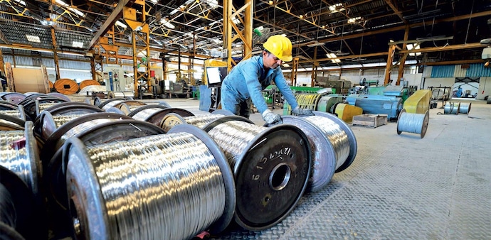 India's IIP growth accelerates to 8% in August from 7.4% in July India's IIP growth accelerates to 8% in August from 7.4% in July