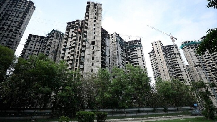 Homebuyers in Noida’s Jaypee Wish Town have raised concerns over delayed possession, incomplete infrastructure and construction quality