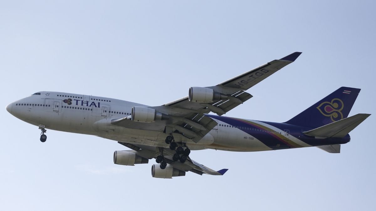 Thai Airways Suspends Cargo Services Amid Bangkok Flood Disruptions
