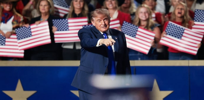 Jefferies favours a Democratic House win, citing a historical trend in which the president’s party lost House seats in 18 of 20 postwar midterms. Jefferies favours a Democratic House win, citing a historical trend in which the president’s party lost House seats in 18 of 20 postwar midterms.