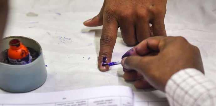 Drawing a sharp contrast with past eras characterised by booth capturing, ballot-box stuffing, and violence, the letter highlights the 2025 Bihar Assembly elections. Drawing a sharp contrast with past eras characterised by booth capturing, ballot-box stuffing, and violence, the letter highlights the 2025 Bihar Assembly elections.