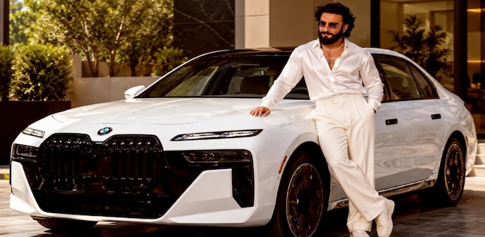 Ranveer Singh Buys BMW i7 Ranveer Singh Buys BMW i7