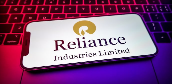Shares of Reliance Industries settled at Rs 1,159 on Monday, falling more than 1 per cent but the stock touched a 52-week low of Rs 1,153.10 intraday. Shares of Reliance Industries settled at Rs 1,159 on Monday, falling more than 1 per cent but the stock touched a 52-week low of Rs 1,153.10 intraday.