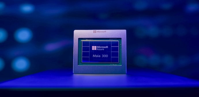 Microsoft Maia 200 chip Microsoft Maia 200 chip