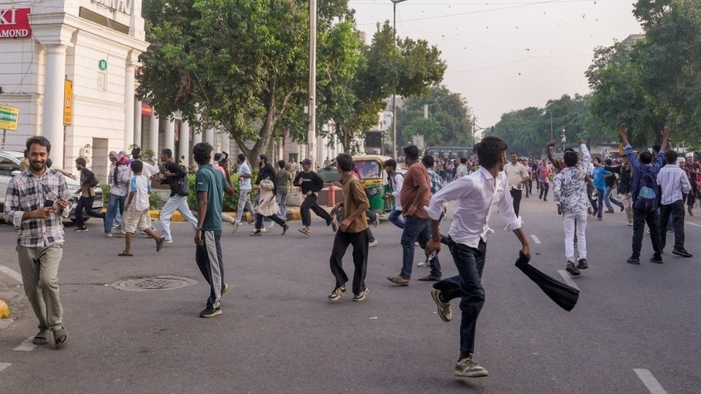 'It was a proportionate measure': In reply to SC, Union Home Secy defends internet shutdown on Oct 10