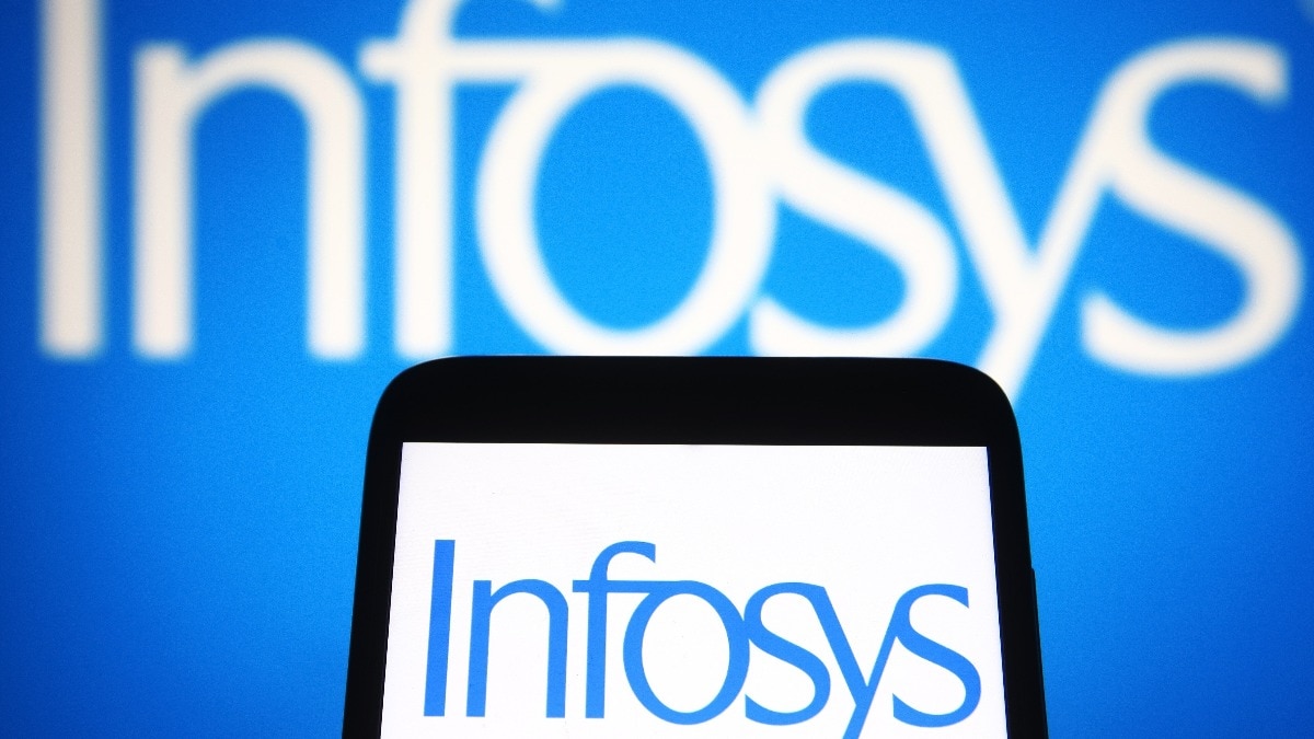 In 2025, Infosys reportedly hired 20,000 freshers, and it is planning to hire 20,000 more in FY 2026.