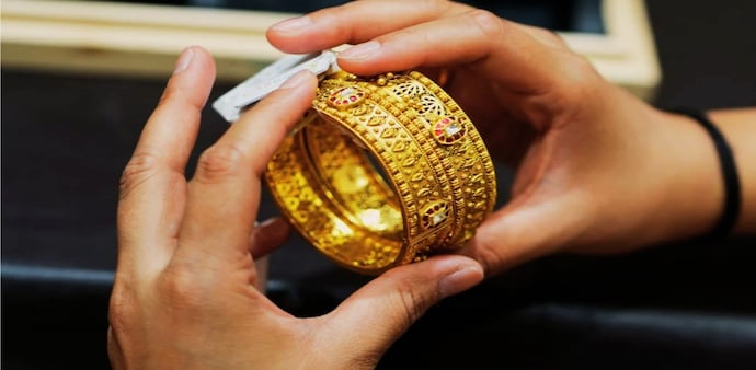 Retail gold purchases in India attract a standard 3% GST on the value of the metal, plus a separate 5% GST on the jewellery making charges. Retail gold purchases in India attract a standard 3% GST on the value of the metal, plus a separate 5% GST on the jewellery making charges.
