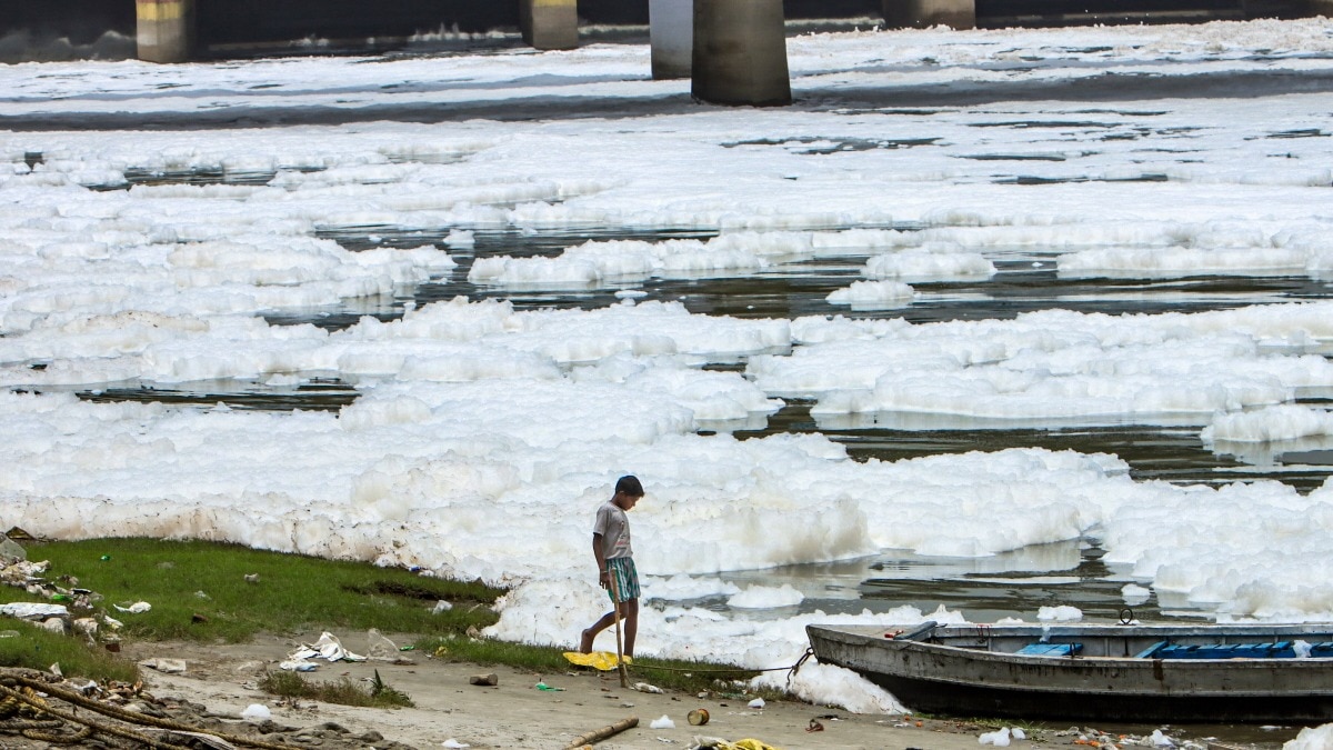 The return of the foam comes days after Delhi Chief Minister Rekha Gupta spoke about the government’s efforts to restore the Yamuna.