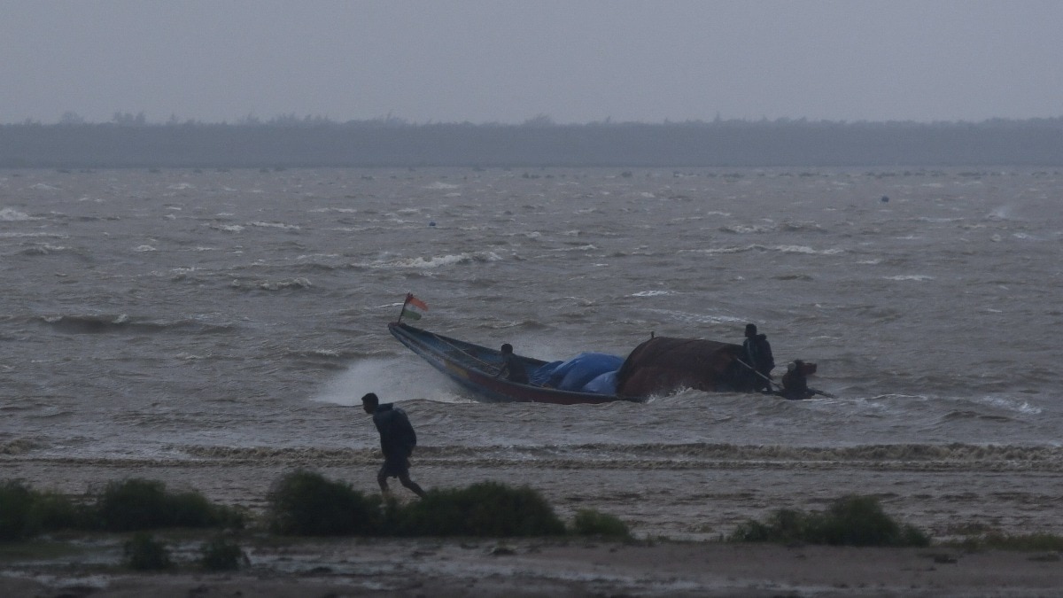 Cyclone Arnab to intensify into a 'very severe cyclonic storm' in the next few hours