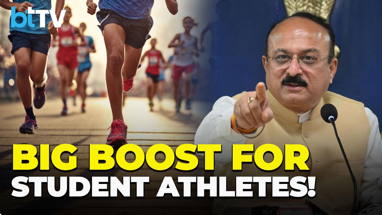 Delhi Govt Announces Incentives For Student Athletes | Free i7 Laptops For Underprivileged  Toppers