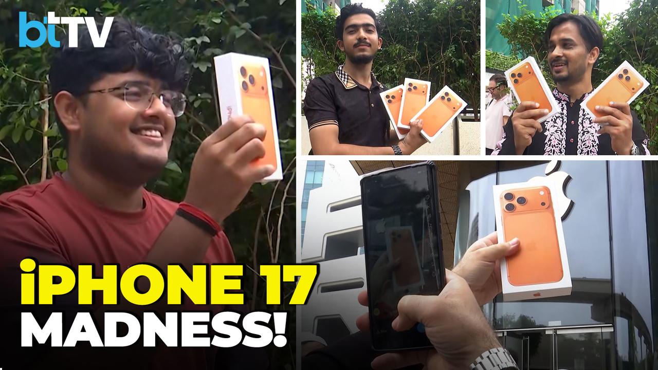 #AppleiPHONE Mumbai Wakes Up Early For iPhone 17 Launch
