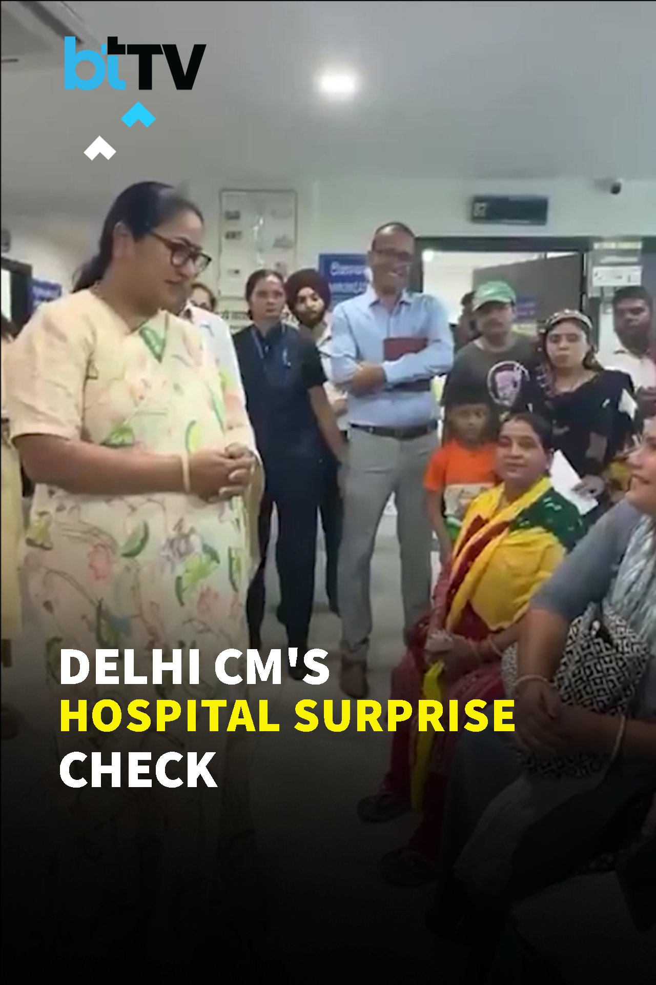 Delhi CM Rekha Gupta’s Surprise Hospital Visit | Healthcare Overhaul Begins