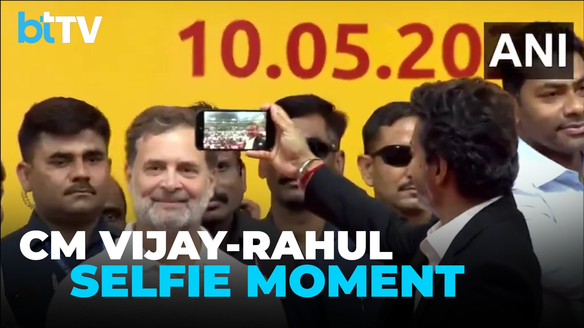 Tamil Nadu CM Vijay Takes Selfie With Rahul Gandhi & Massive Crowd | Viral Video