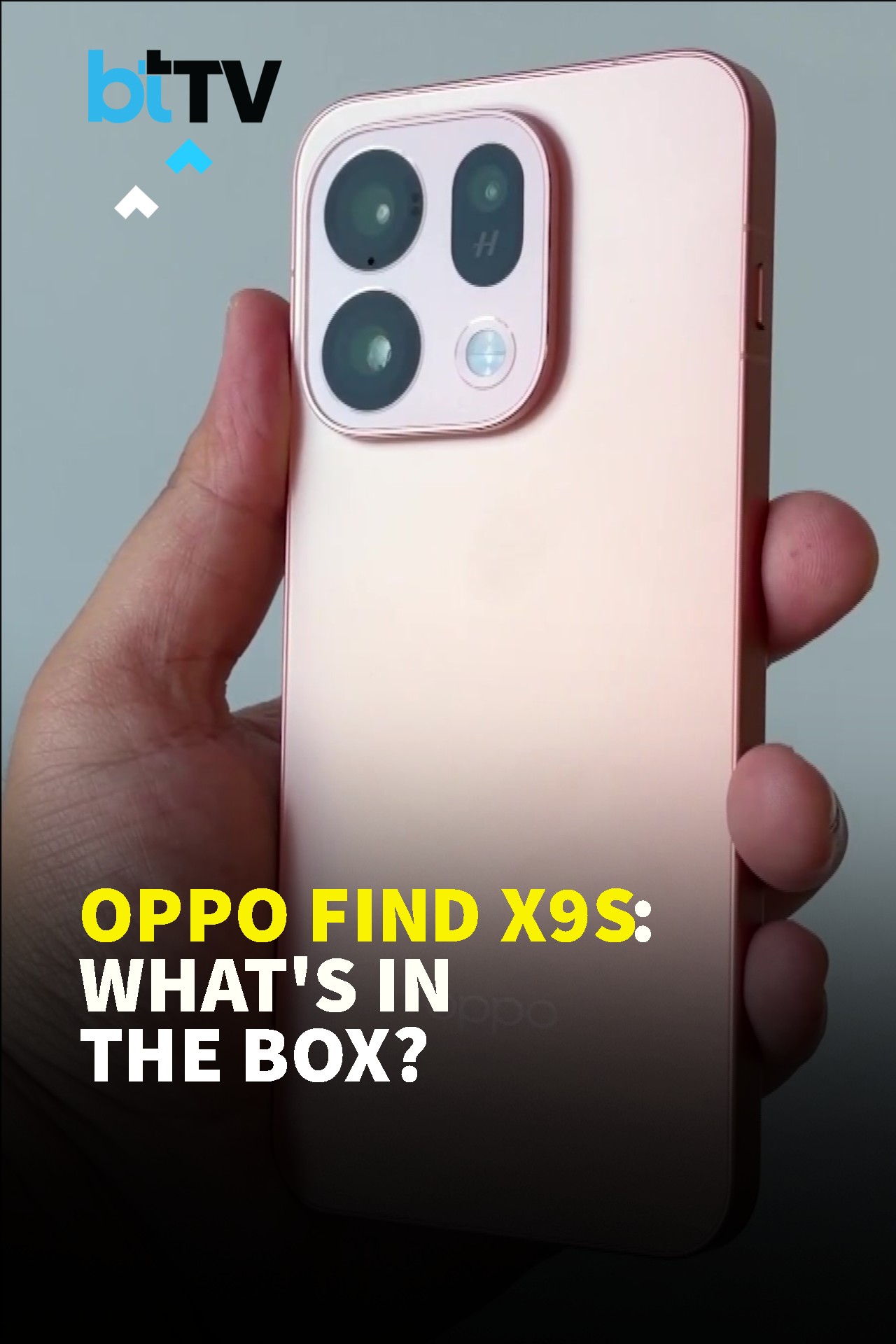 Oppo Find X9s Unboxing And Hands-On! 50MP Triple Camera Set-Up, Co-Developed With Hasselblad