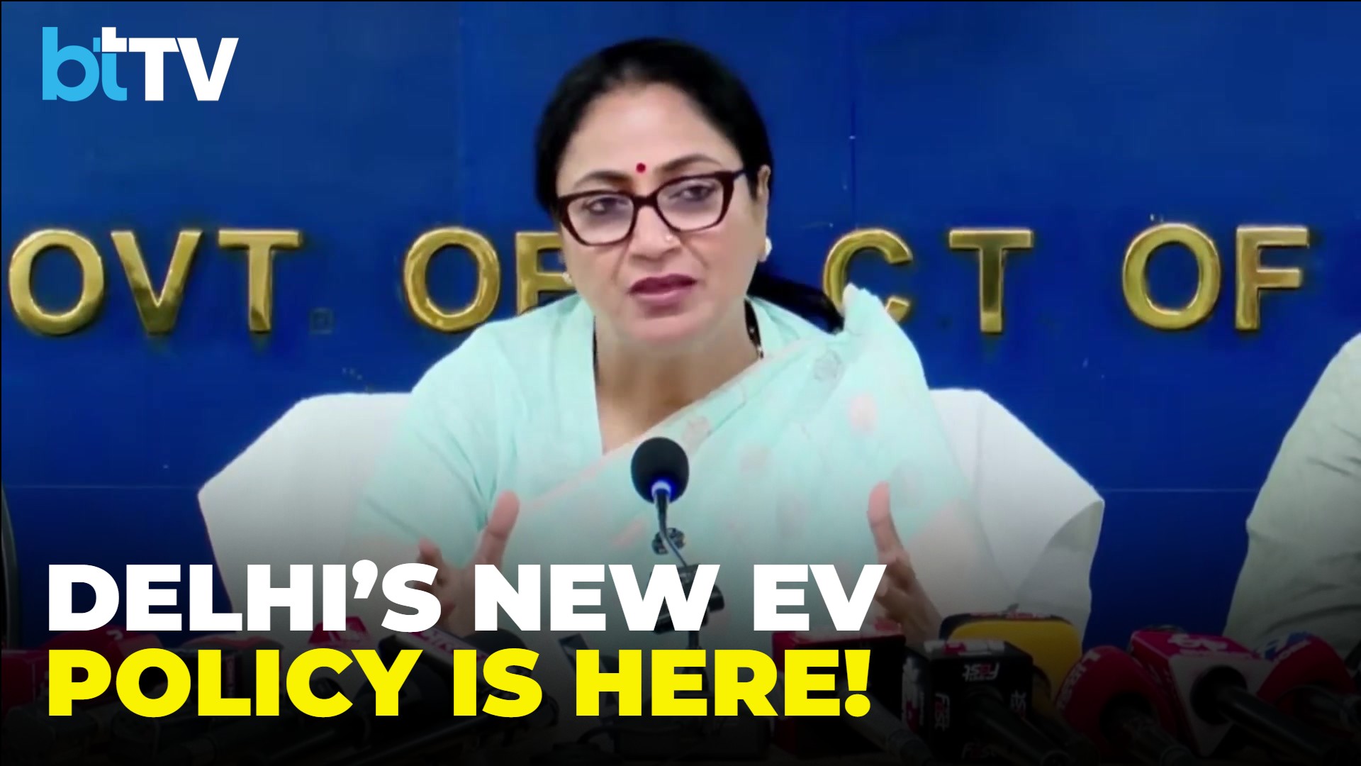 Delhi’s Green Revolution: CM Rekha Gupta Unveils Massive ₹15,000 Crore EV Policy To Combat Pollution